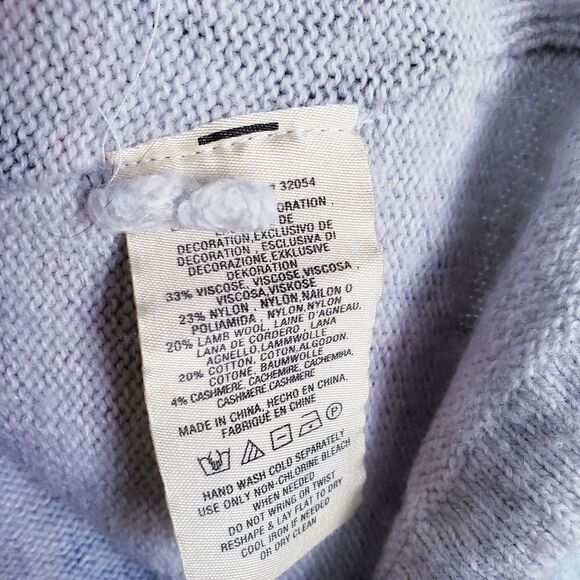 Angel of the North Gray Multicolor Floral Embroidered Wool Lightweight Sweater - Picture 5 of 6